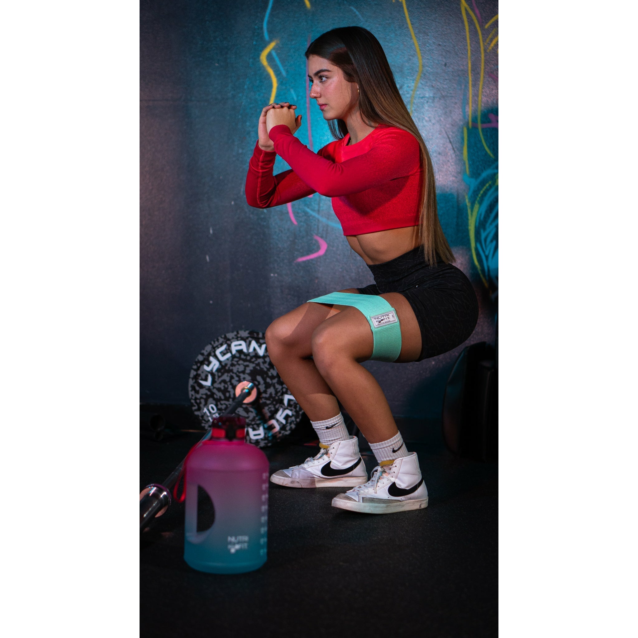 Motivational Water Gallon 128oz for Ultimate Hydration with leak-proof lid and Easy to carry handle BPA Free