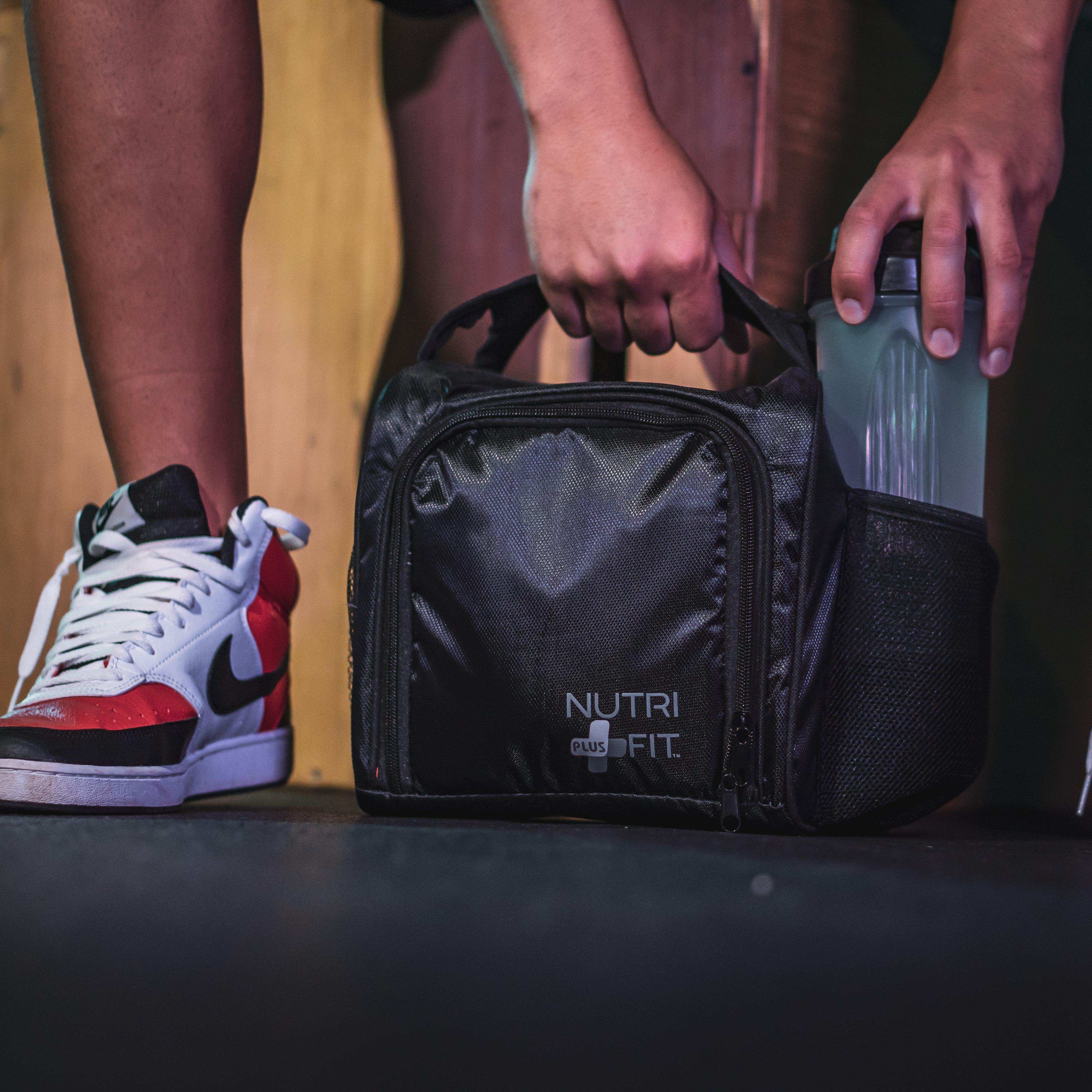 NUTRIFIT Meal Prep Bag for the Active Live Style with 6 food Containers, Shakers, and Vitamin Carrier